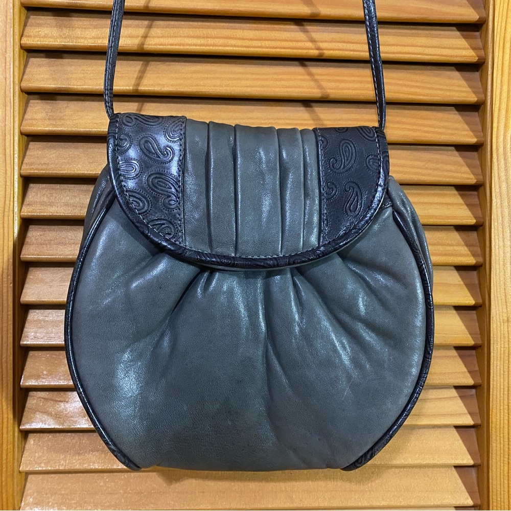 Darling, paisley purse by Benelli & Me